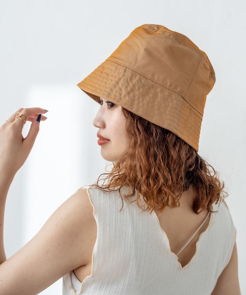 mystic(ミスティック)の「キャセ シャイニーバケットハット(ハット・レディース・ベージュ/カーキ/ボルドー・FREE)」の2枚目の写真