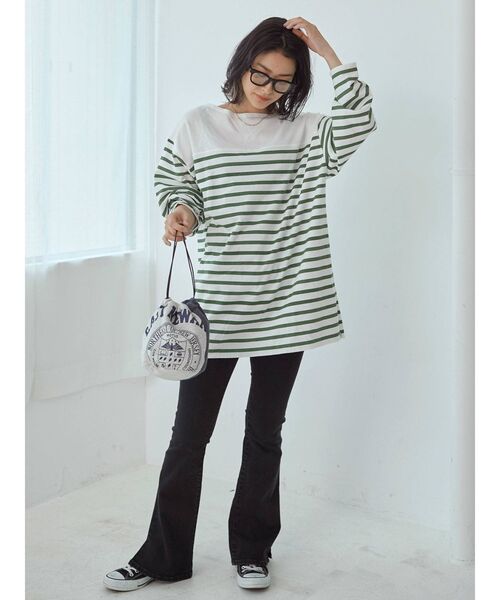 Ungrid（アングリッド）の「ストレッチフレアデニム（デニムパンツ・レディース・ブラック/ブルー・26inch/24inch/25inch）」の5枚目の写真