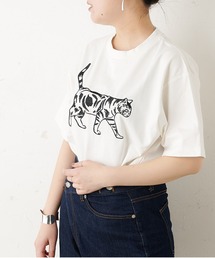 ear PAPILLONNER | ねこ刺繍Tシャツ(Tシャツ/カットソー)