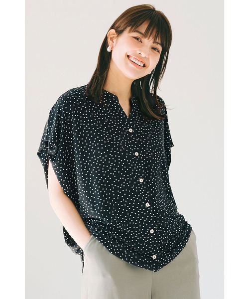 Live in comfort（リブインコンフォート）の「リブ　イン　コンフォート　きちんと見えて伸びやかでらくちん！ドット柄ブラウス（シャツ/ブラウス・レディース・ホワイト/ブラック/ベージュ・MEDIUM/LARGE/X-LARGE/SMALL/XX-LARGE/XXX-LARGE）」の6枚目の写真