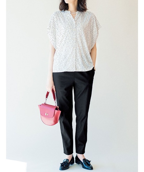 Live in comfort（リブインコンフォート）の「リブ　イン　コンフォート　きちんと見えて伸びやかでらくちん！ドット柄ブラウス（シャツ/ブラウス・レディース・ホワイト/ブラック/ベージュ・MEDIUM/LARGE/X-LARGE/SMALL/XX-LARGE/XXX-LARGE）」の11枚目の写真