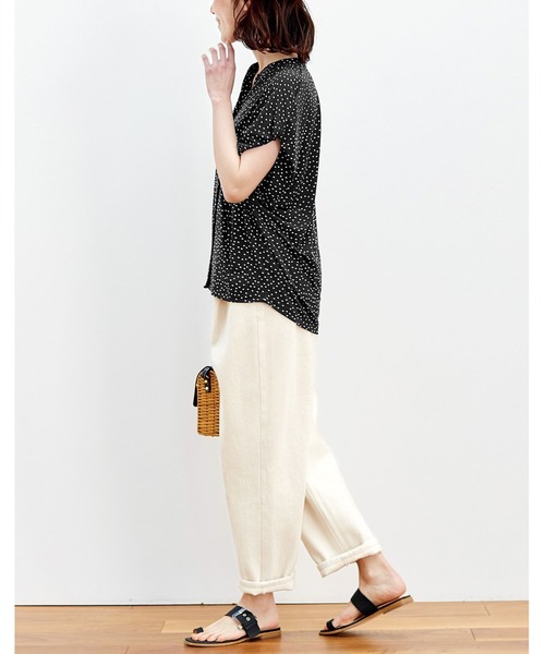 Live in comfort（リブインコンフォート）の「リブ　イン　コンフォート　きちんと見えて伸びやかでらくちん！ドット柄ブラウス（シャツ/ブラウス・レディース・ホワイト/ブラック/ベージュ・MEDIUM/LARGE/X-LARGE/SMALL/XX-LARGE/XXX-LARGE）」の15枚目の写真
