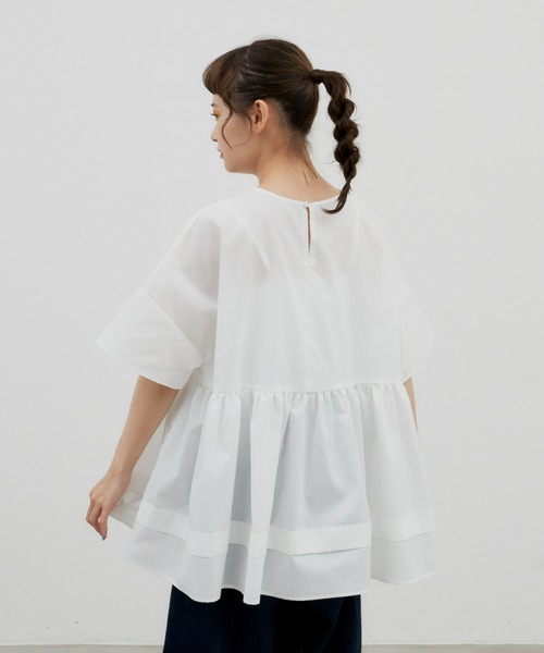 MERLOT（メルロー）の「ふんわりひらっとティアードブラウス（シャツ/ブラウス・レディース・ホワイト/ブラック/グリーン・FREE）」の5枚目の写真