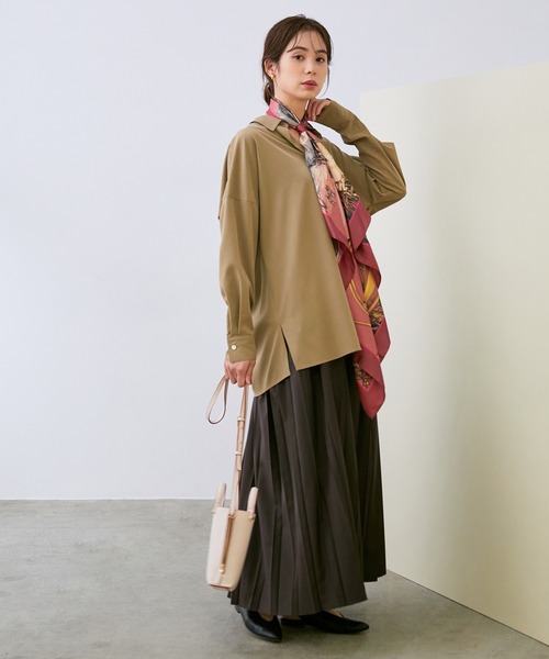 ROPE'（ロペ）の「リバイバル柄シルクスカーフ （Lサイズ）（バンダナ/スカーフ・レディース・ベージュ/ベージュ系その他/ワイン/ピンク系その他2・FREE）」の12枚目の写真