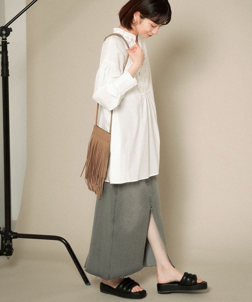 KBF(ケイビーエフ)の「クロシェドッキングブラウス(シャツ/ブラウス・レディース・アイボリー/オフホワイト/ブラック・ONE)」の7枚目の写真