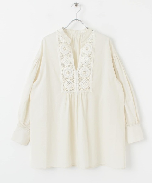 KBF(ケイビーエフ)の「クロシェドッキングブラウス(シャツ/ブラウス・レディース・アイボリー/オフホワイト/ブラック・ONE)」の9枚目の写真