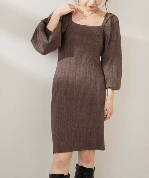 Chico(チコ)の「ボリューム袖リブスクエアミニワンピース(ワンピース・レディース・グレー/ブラック/ブラウン・FREE)」の21枚目の写真