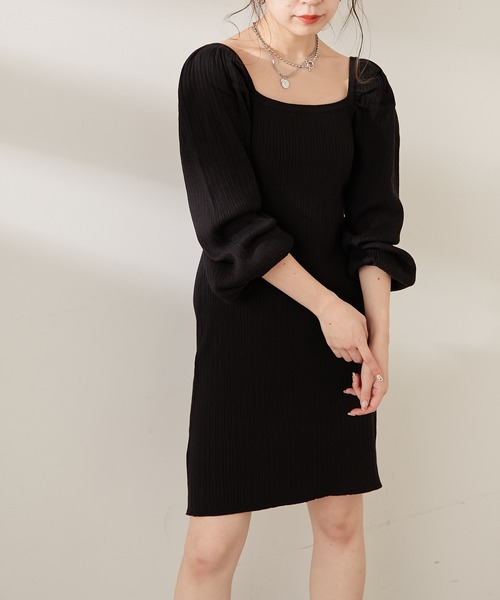 Chico(チコ)の「ボリューム袖リブスクエアミニワンピース(ワンピース・レディース・グレー/ブラック/ブラウン・FREE)」の13枚目の写真