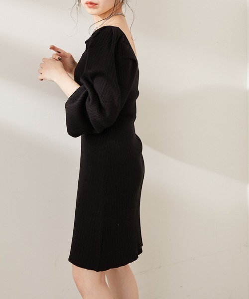 Chico(チコ)の「ボリューム袖リブスクエアミニワンピース(ワンピース・レディース・グレー/ブラック/ブラウン・FREE)」の14枚目の写真