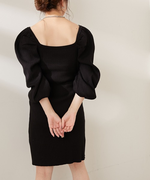 Chico(チコ)の「ボリューム袖リブスクエアミニワンピース(ワンピース・レディース・グレー/ブラック/ブラウン・FREE)」の15枚目の写真