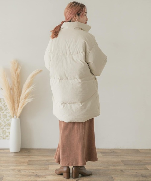 ITEMS URBANRESEARCH（アイテムズ アーバンリサーチ）の「スタンドカラーダウンコート（ダウンジャケット/コート・レディース・ブラック/カーキ/ベージュ系その他・FREE/SMALL）」の20枚目の写真