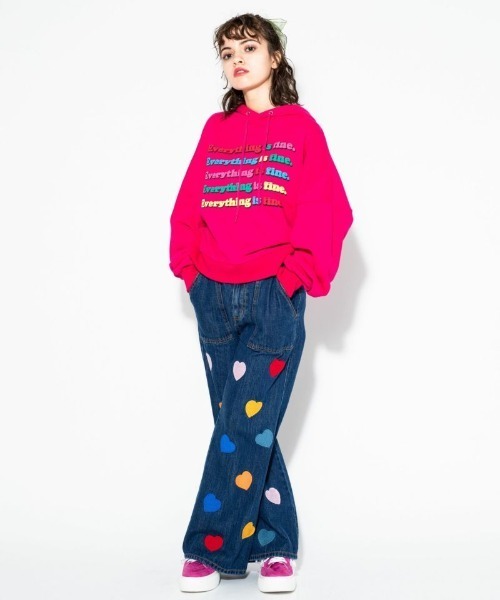 Candy Stripper(キャンディストリッパー)の「LOGO SHORT HOODIE(パーカー・レディース・ピンク/ブラック/アイボリー・2)」の6枚目の写真