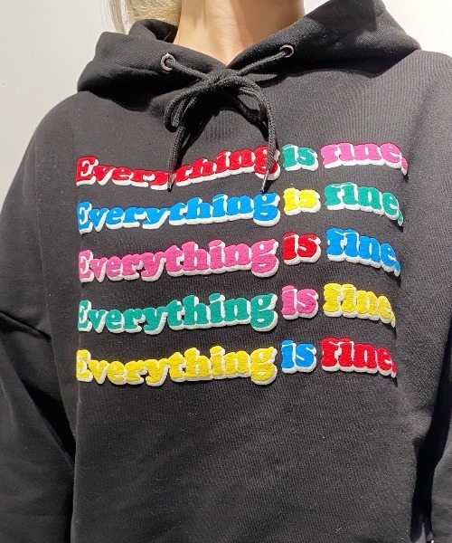 Candy Stripper(キャンディストリッパー)の「LOGO SHORT HOODIE(パーカー・レディース・ピンク/ブラック/アイボリー・2)」の20枚目の写真