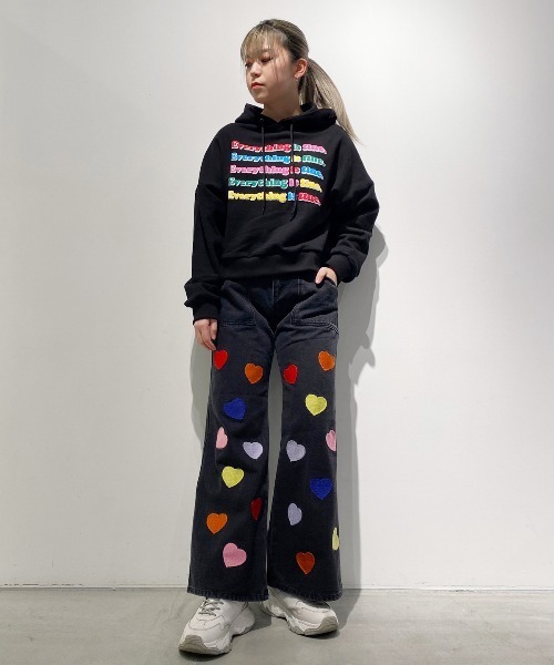 Candy Stripper(キャンディストリッパー)の「LOGO SHORT HOODIE(パーカー・レディース・ピンク/ブラック/アイボリー・2)」の17枚目の写真