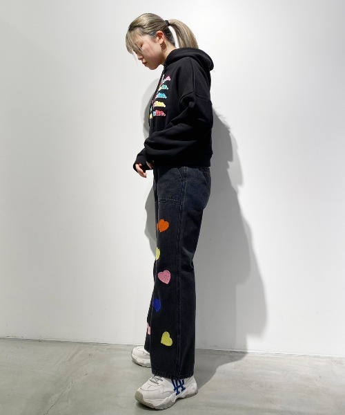 Candy Stripper(キャンディストリッパー)の「LOGO SHORT HOODIE(パーカー・レディース・ピンク/ブラック/アイボリー・2)」の19枚目の写真