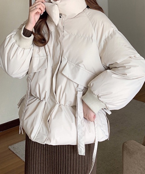 FRP（エフアールピー）の「YUGA 　ウエストリボン　ダウン　ジャケットコート（ダウンジャケット/コート・レディース・ブラック/オフホワイト・FREE）」の2枚目の写真