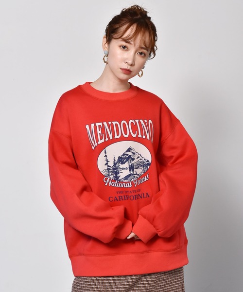 ems excite(エムズエキサイト)の「プリントBIGトレーナー(Tシャツ/カットソー・レディース・オフホワイト/グリーン/レッド・FREE)」の1枚目の写真