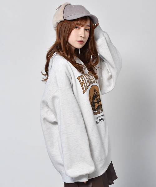 ems excite(エムズエキサイト)の「プリントBIGトレーナー(Tシャツ/カットソー・レディース・オフホワイト/グリーン/レッド・FREE)」の21枚目の写真