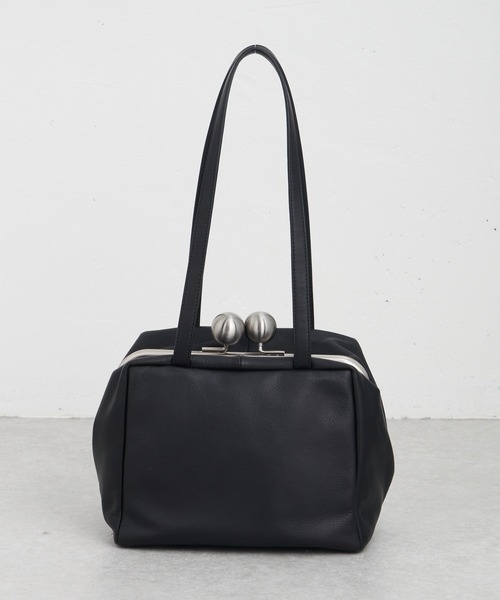 Kawa-Kawa（カワカワ）の「【kawa-kawa(カワカワ)】NO1295 口金スクエアトートバッグ（トートバッグ・レディース・ブラック・FREE）」の2枚目の写真