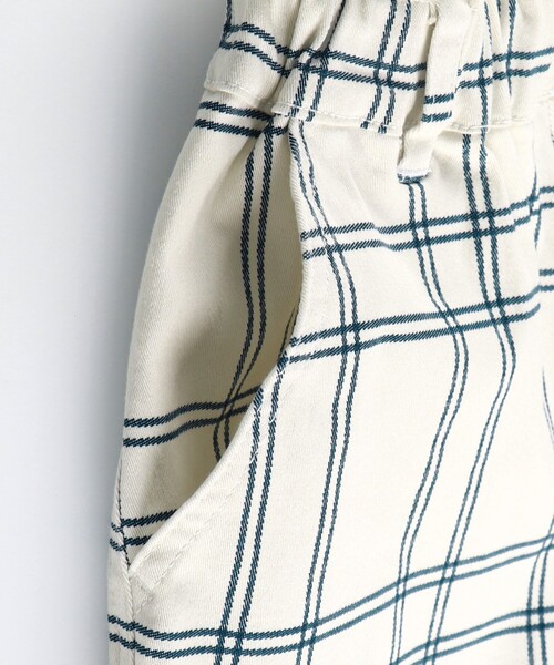 BRANSHES(ブランシェス)の「【マカロンパンツ】テーパードシルエットロングパンツ(チノパンツ・キッズ・ブラック/ネイビー/ピンク/ブルー/キナリ・110/150/130/120/90/140/100)」の14枚目の写真