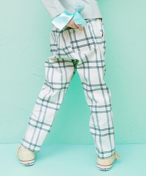 BRANSHES(ブランシェス)の「【マカロンパンツ】テーパードシルエットロングパンツ(チノパンツ・キッズ・ブラック/ネイビー/ピンク/ブルー/キナリ・110/150/130/120/90/140/100)」の4枚目の写真