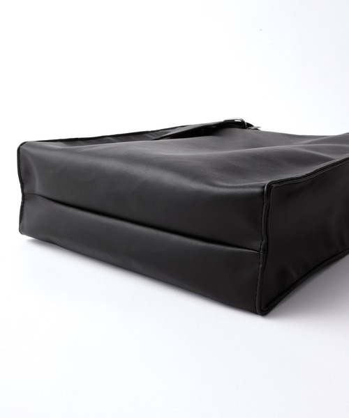 EMMA CLOTHES（エマクローズ）の「スクウェアバックルベルトトートバッグ EMMA CLOTHES（トートバッグ・メンズ・ホワイト/ブラック/ブルー/グリーン/ダークブラウン/チャコール・FREE）」の15枚目の写真