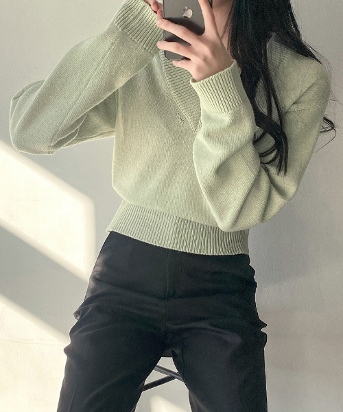 SONA（ソナ）の「SONA Vネッククロップニット（ニット/セーター・レディース・スカイブルー/パープル/グレー/ブルー/ライトグリーン/ライトピンク/ライトベージュ・FREE）」の18枚目の写真