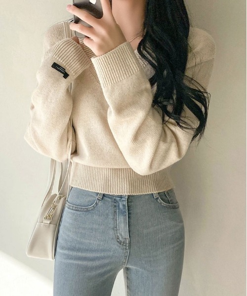 SONA（ソナ）の「SONA Vネッククロップニット（ニット/セーター・レディース・スカイブルー/パープル/グレー/ブルー/ライトグリーン/ライトピンク/ライトベージュ・FREE）」の15枚目の写真