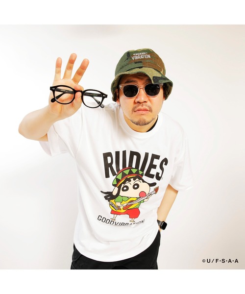 RUDIE'S(ルーディーズ)の「RUDIE'S x CRAYON SHINCHAN DREADROCK TEE / ルーディーズ × クレヨンしんちゃん ドレッドロック T(Tシャツ/カットソー・メンズ・ホワイト/ブラック・M/S/L/XXL/XL)」の2枚目の写真