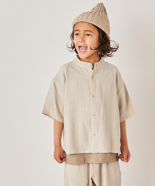 ＆yam（アンドヤム）の「リネンレーヨン バンドカラー半袖シャツ（シャツ/ブラウス・キッズ・ベージュ/ネイビー/エンジ/グリーン・110-120cm/120-130cm/100-110cm）」の5枚目の写真