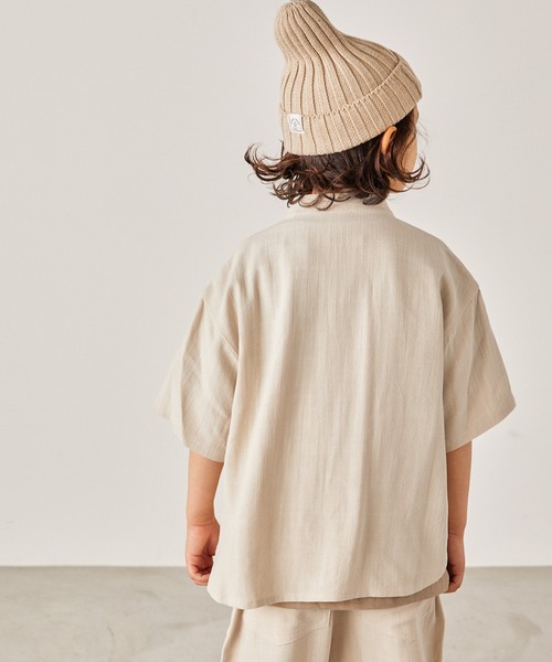 ＆yam（アンドヤム）の「リネンレーヨン バンドカラー半袖シャツ（シャツ/ブラウス・キッズ・ベージュ/ネイビー/エンジ/グリーン・110-120cm/120-130cm/100-110cm）」の7枚目の写真