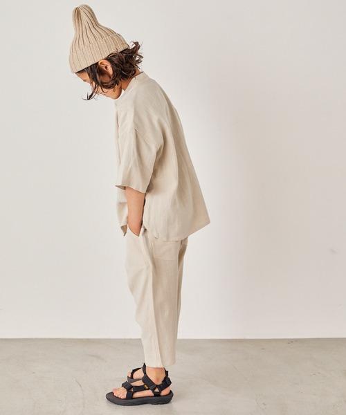 ＆yam（アンドヤム）の「リネンレーヨン バンドカラー半袖シャツ（シャツ/ブラウス・キッズ・ベージュ/ネイビー/エンジ/グリーン・110-120cm/120-130cm/100-110cm）」の9枚目の写真