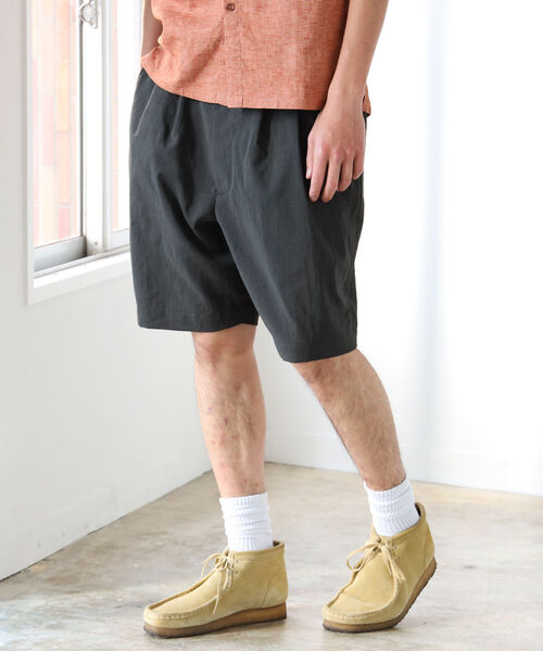 BEAMS(ビームス)の「BEAMS / EVALET(R) 2プリーツ ショーツ(その他パンツ・メンズ・ベージュ/チャコールグレー・LARGE/MEDIUM/SMALL/X-LARGE)」の8枚目の写真