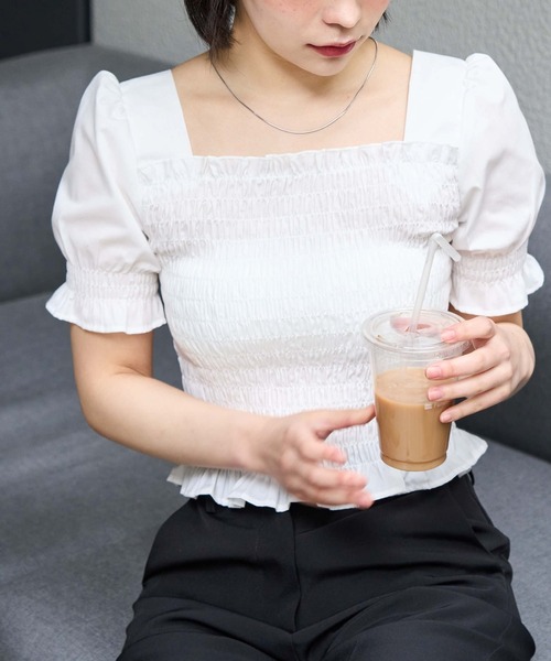 WEGO（ウィゴー）の「WEGO/シャーリングショートスリーブブラウス（シャツ/ブラウス・レディース・ホワイト/ブラック・FREE）」の7枚目の写真