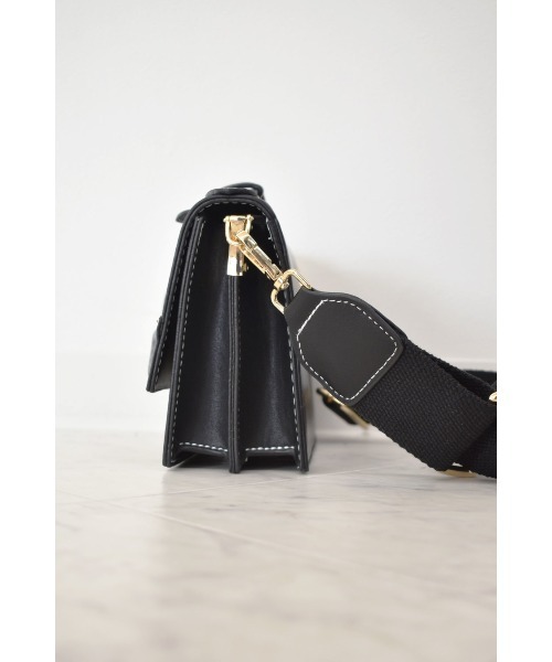 Reurie'（レウリィ）の「スクエアショルダーバッグ（ショルダーバッグ・レディース・ブラック/ブラウン・FREE）」の20枚目の写真