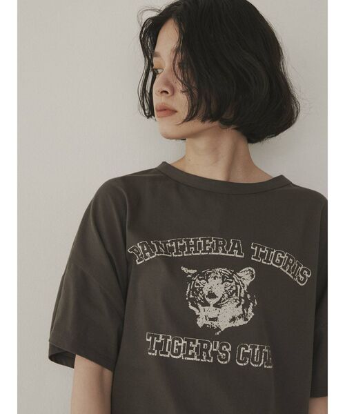 COTORICA(コトリカ)の「ヴィンテージ風プリントTシャツ(Tシャツ/カットソー・レディース・チャコールグレー/グレー/オフホワイト/マスタード・FREE)」の12枚目の写真
