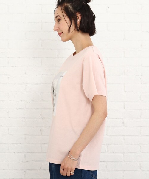SHOO・LA・RUE（シューラルー）の「◆【プチプラ/洗える/S-L】線画フォトプリントTシャツ（Tシャツ/カットソー・レディース・ホワイト系/ベビーピンク・01/02/03）」の5枚目の写真