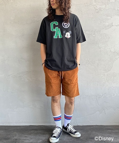 JEANS FACTORY （ジーンズファクトリー）の「[DISNEY/ディズニー] 別注 ワッペン付き CAロゴプリントTシャツ/ミッキーマウス（Tシャツ/カットソー・レディース・ブラック/ホワイト・XL/L/M）」の20枚目の写真