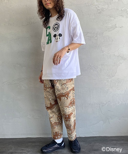 JEANS FACTORY （ジーンズファクトリー）の「[DISNEY/ディズニー] 別注 ワッペン付き CAロゴプリントTシャツ/ミッキーマウス（Tシャツ/カットソー・レディース・ブラック/ホワイト・XL/L/M）」の14枚目の写真