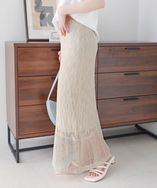 Bab（バブ）の「透かし編みレースタイトスカート（スカート・レディース・ブラック/アイボリー・M）」の4枚目の写真