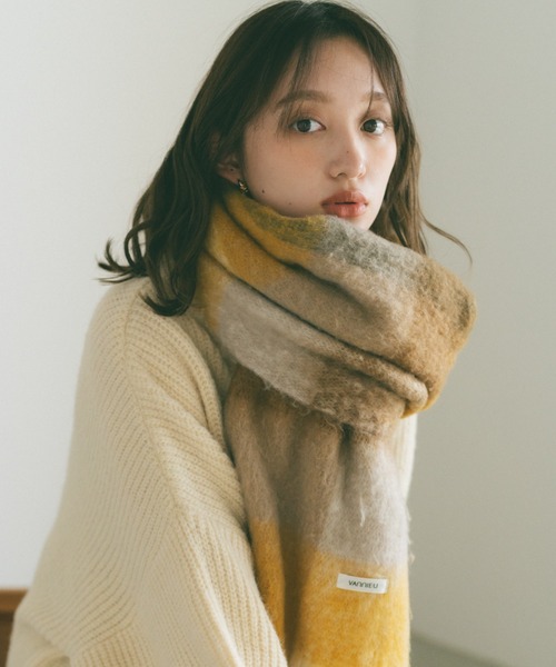 マルチチェックボリュームマフラー（マフラー）｜VANNIE U