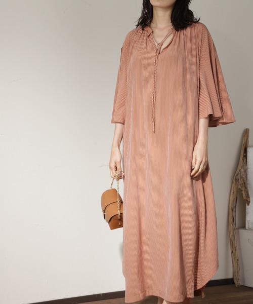 Chignon フレアスリーブストライプワンピース ワンピース Rose Bud Bud ローズバッド のファッション 希少