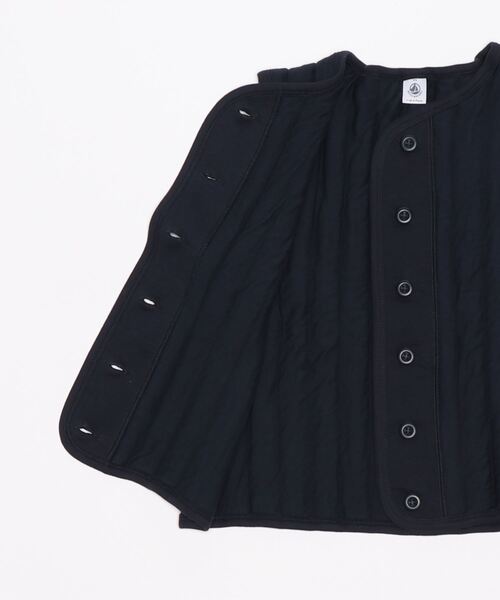 PETIT BATEAU（プチバトー）の「チュビックキルティングベスト（ベスト・レディース・ダークネイビー・SMALL/MEDIUM/LARGE/X-SMALL/XX-SMALL）」の7枚目の写真