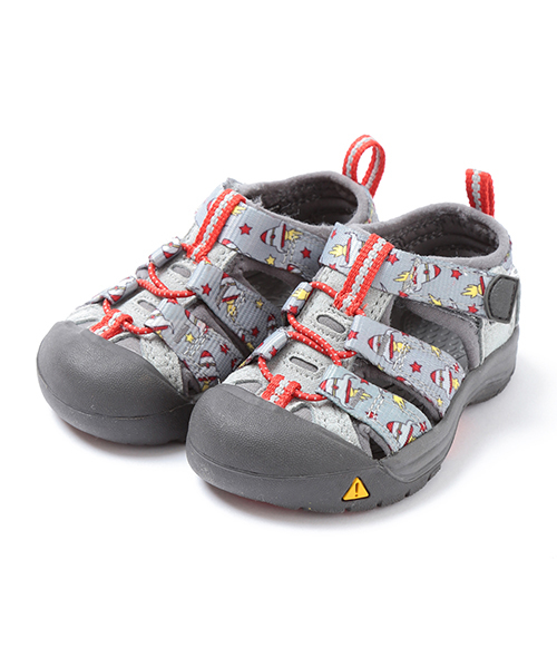 こども ビームス（コドモビームス）の「KEEN / NewPort H2 TOTS (11.5～14.5cm) （サンダル・キッズ・グレー/オリーブ/ブルー/ネイビー/パープル/ピンク系その他/グリーン系その他/ブルー系その他/ピンク/レッド/レッド系その他/その他1/ブラック系その他・13.5㎝/11.5cm/14.5㎝/12.5cm）」の3枚目の写真
