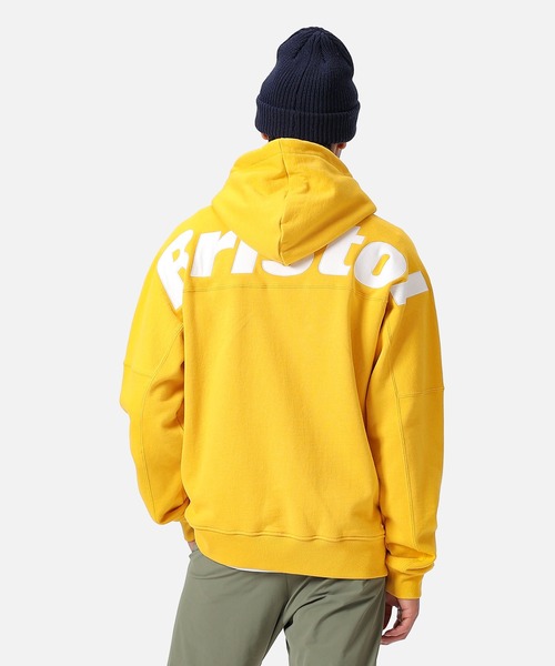 F.C.Real Bristol（エフシーレアルブリストル）の「BIG LOGO
