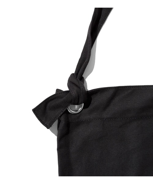 APPLEBUM（アップルバム）の「Pirates Logo Shoulder Bag（トートバッグ・メンズ・ナチュラル/ブラック・FREE）」の7枚目の写真