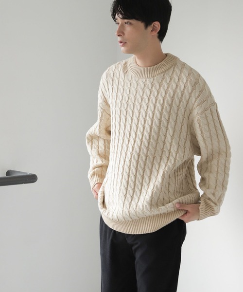 LAKOLE(ラコレ)の「プレーティングケーブルニットプルオーバー / 353214(ニット/セーター・メンズ・ネイビー/アイボリー/ブラック・MEDIUM/LARGE)」の4枚目の写真