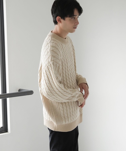 LAKOLE(ラコレ)の「プレーティングケーブルニットプルオーバー / 353214(ニット/セーター・メンズ・ネイビー/アイボリー/ブラック・MEDIUM/LARGE)」の5枚目の写真