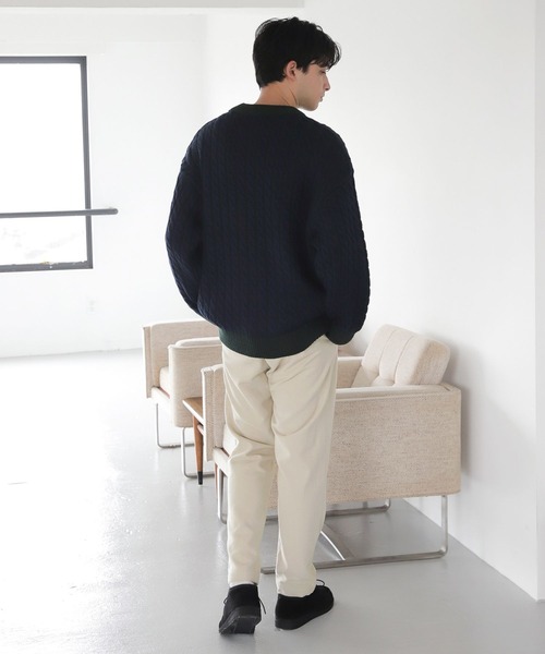 LAKOLE(ラコレ)の「プレーティングケーブルニットプルオーバー / 353214(ニット/セーター・メンズ・ネイビー/アイボリー/ブラック・MEDIUM/LARGE)」の17枚目の写真