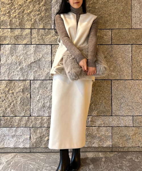 LOWELL things（ロウェル　シングス）の「Hugs/ECOファーワンハンドルショルダーBAG（トートバッグ・レディース・ライトグレー/ブルー/グレイッシュベージュ/イエロー/モカ・フリー）」の6枚目の写真